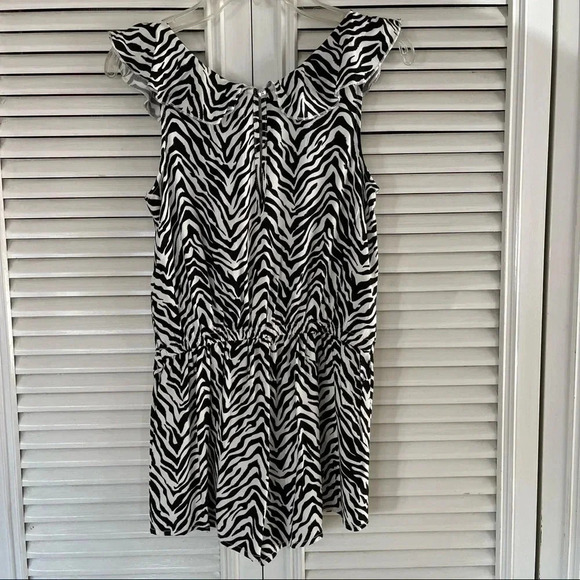 Epic Threads Zebra Romper Girls Medium Nwt Black Ivory - Picture 2 of 16